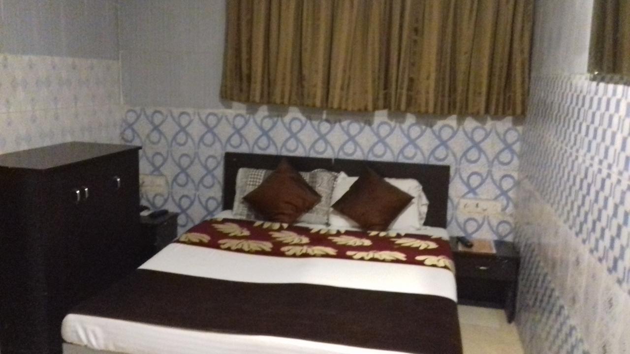 Hotel Majesty Palace Bombaj Zewnętrze zdjęcie